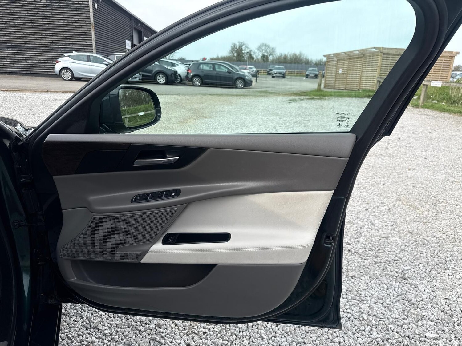 Used Jaguar XE for sale - 78058009: Photo 23