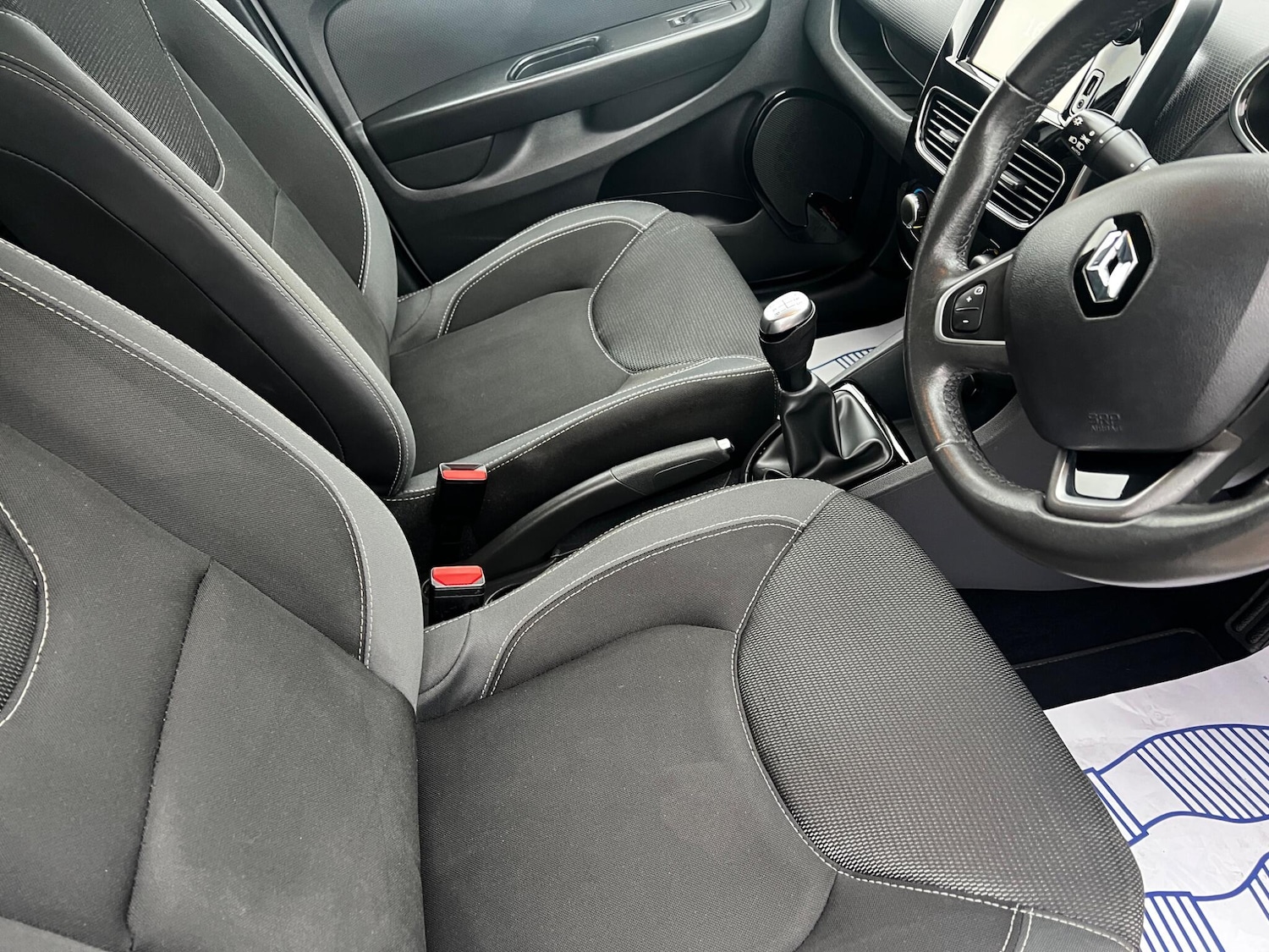 Used Renault Clio 2016 for sale - 76239968: Photo 44