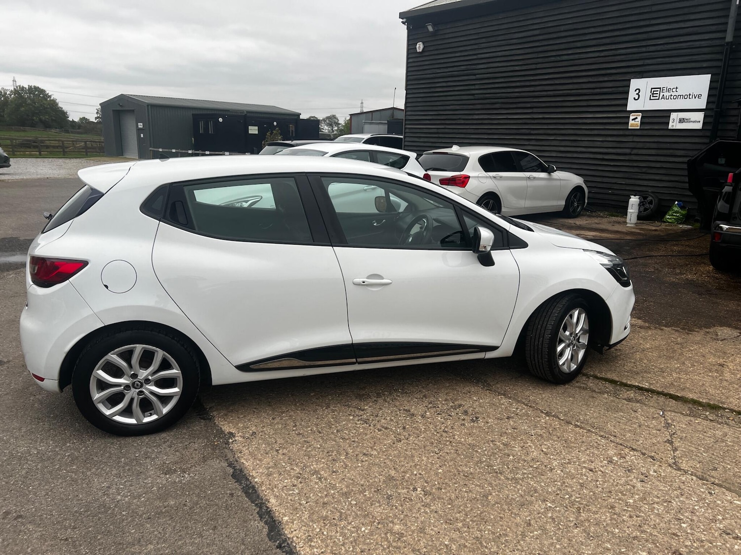 Used Renault Clio 2016 for sale - 76239968: Photo 7