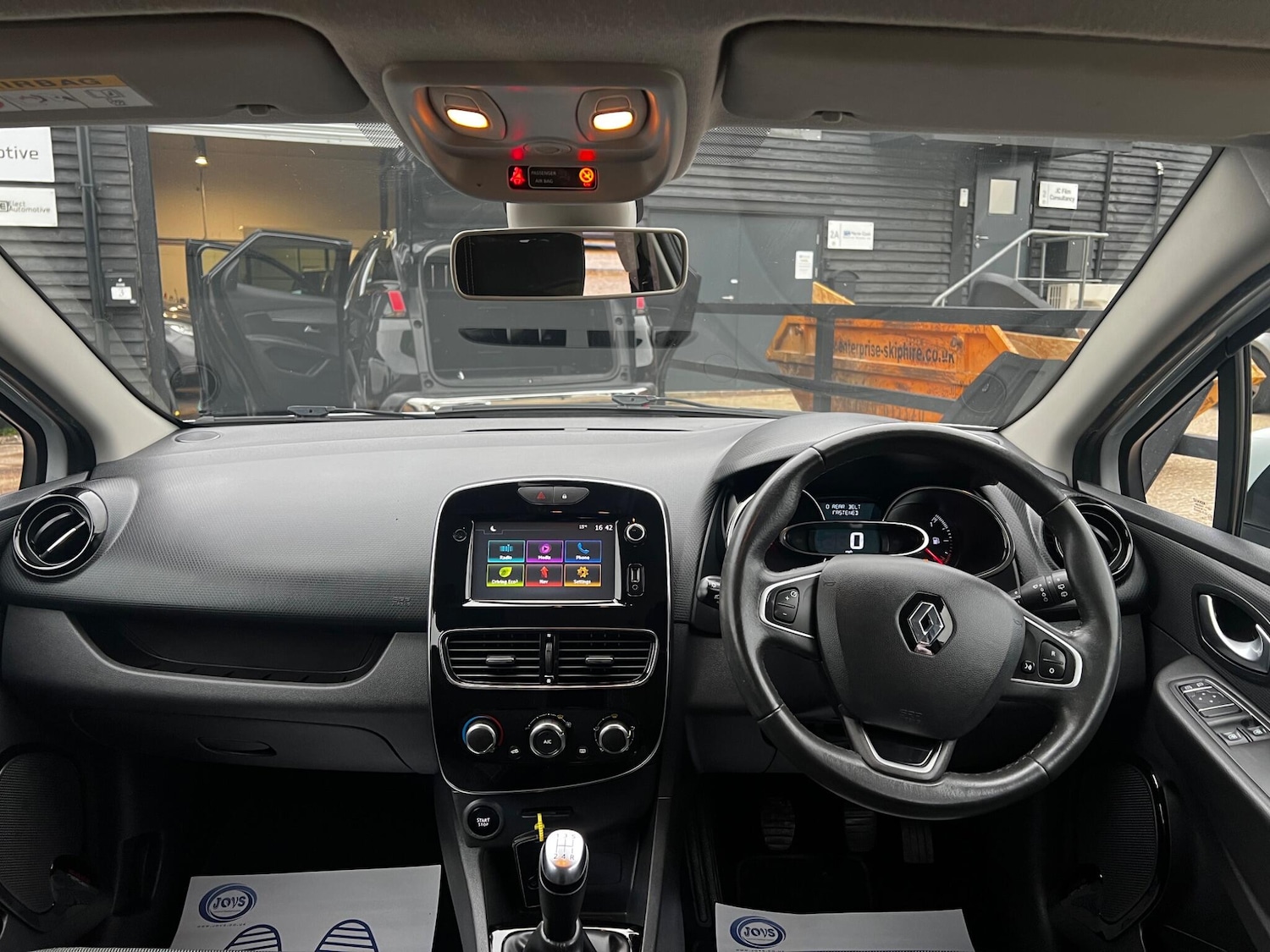 Used Renault Clio 2016 for sale - 76239968: Photo 9