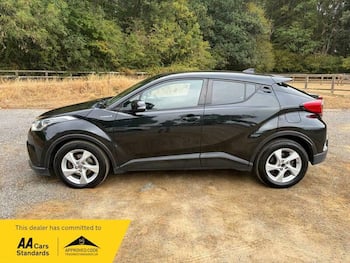 Used Toyota C-HR 2018 for sale - 79565013: Photo