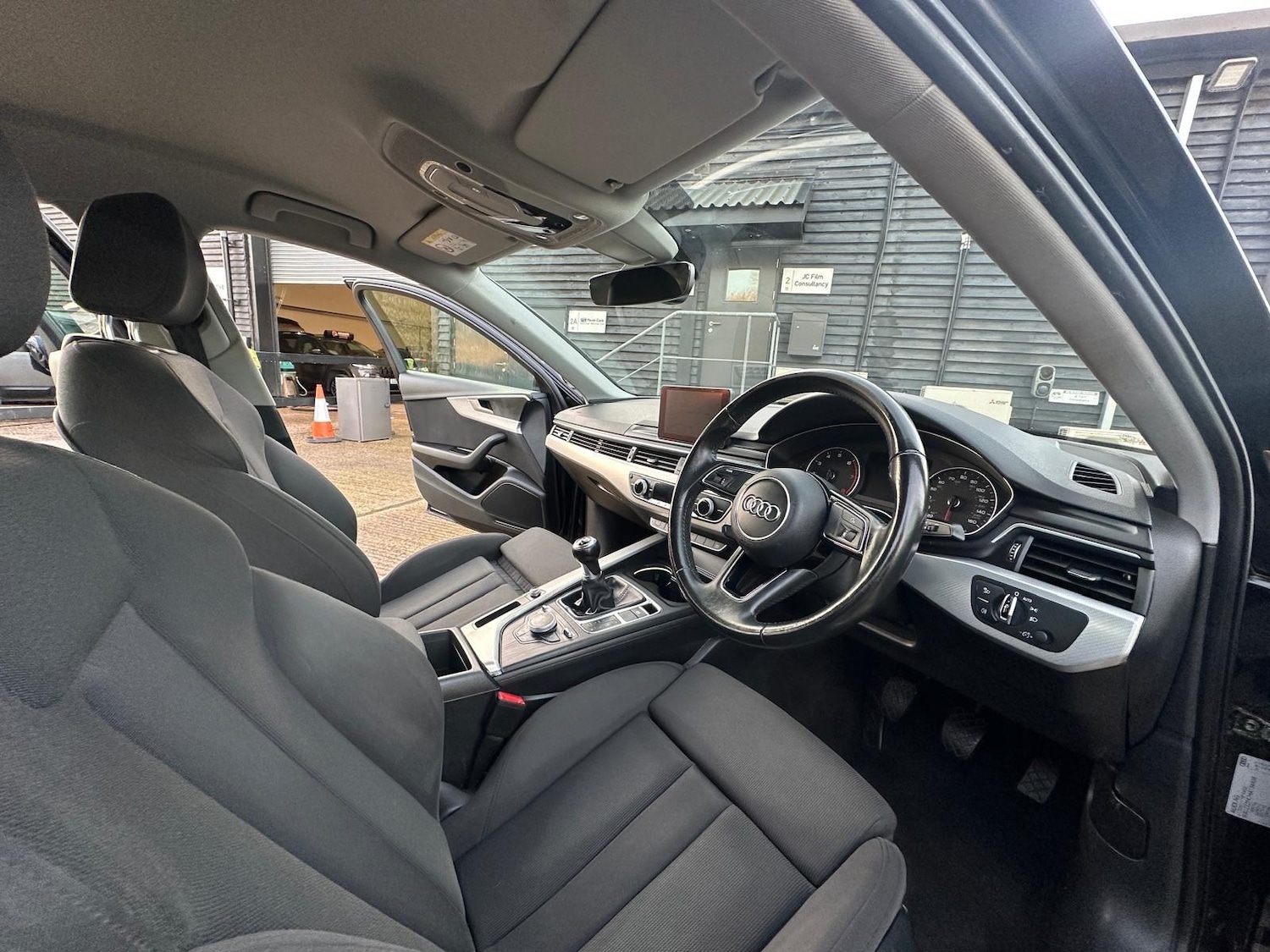 Used Audi A4 2017 for sale - 76952806: Photo 13