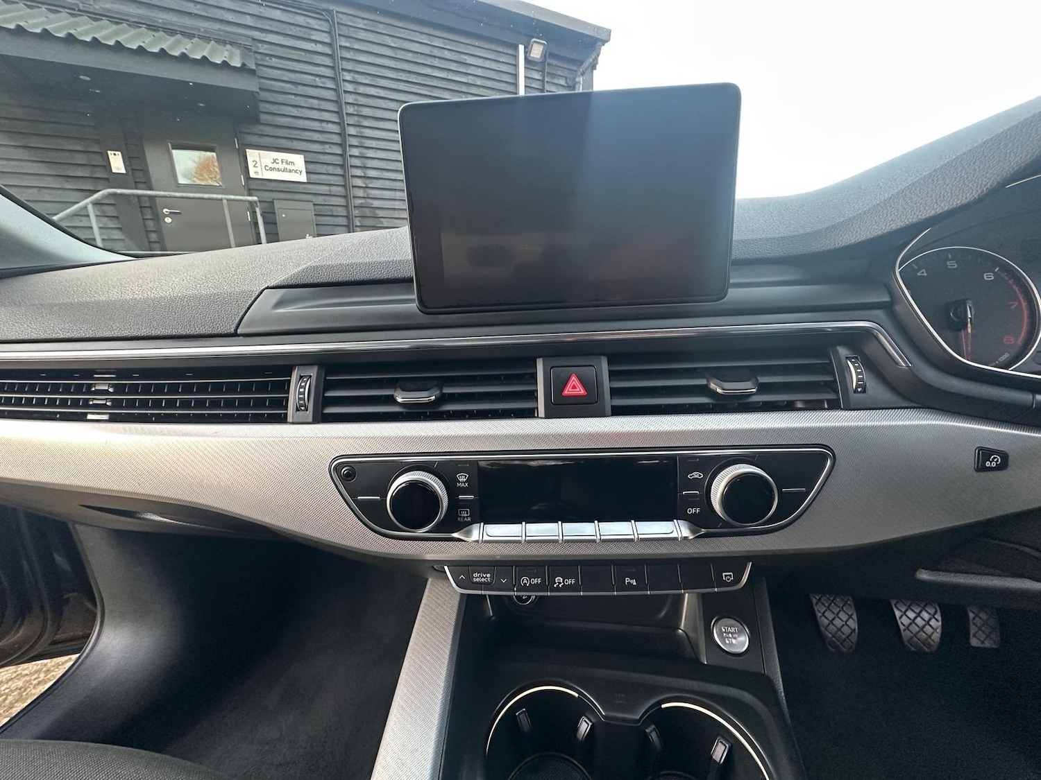 Used Audi A4 2017 for sale - 76952806: Photo 33