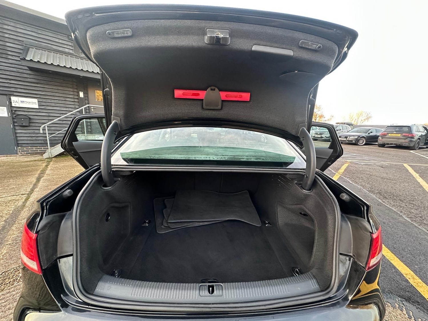 Used Audi A4 2017 for sale - 76952806: Photo 37