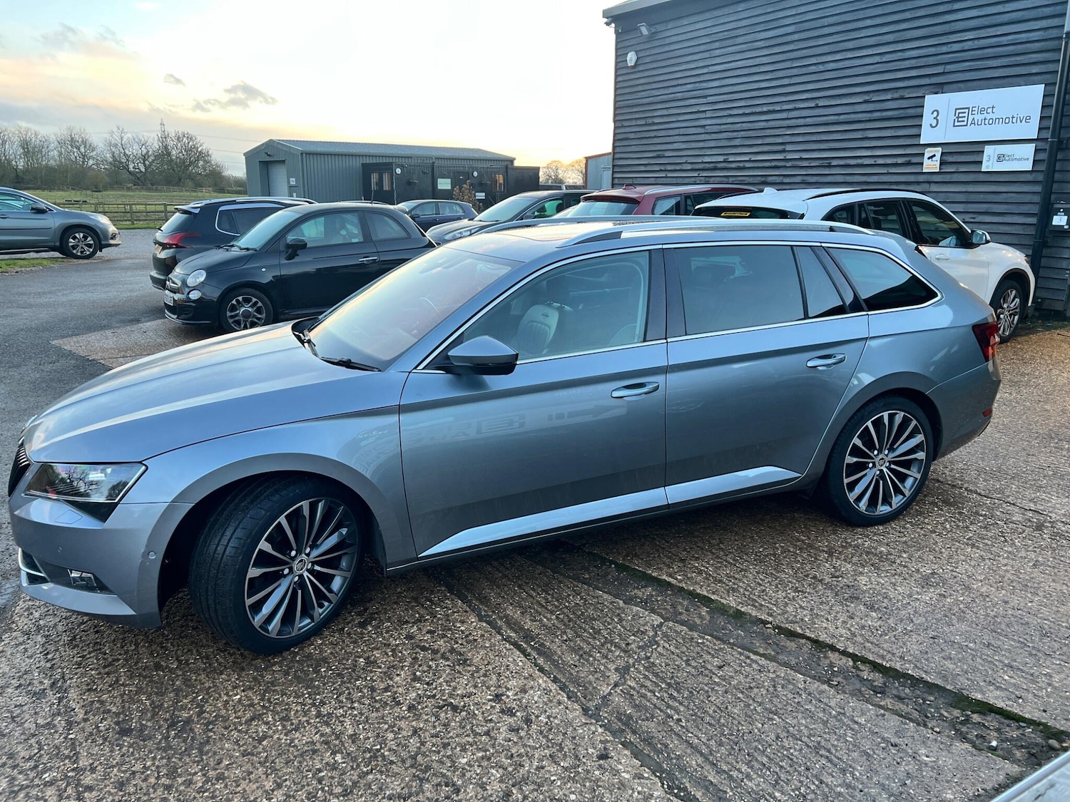 Used Skoda Superb 2017 for sale - 77229659: Photo 3