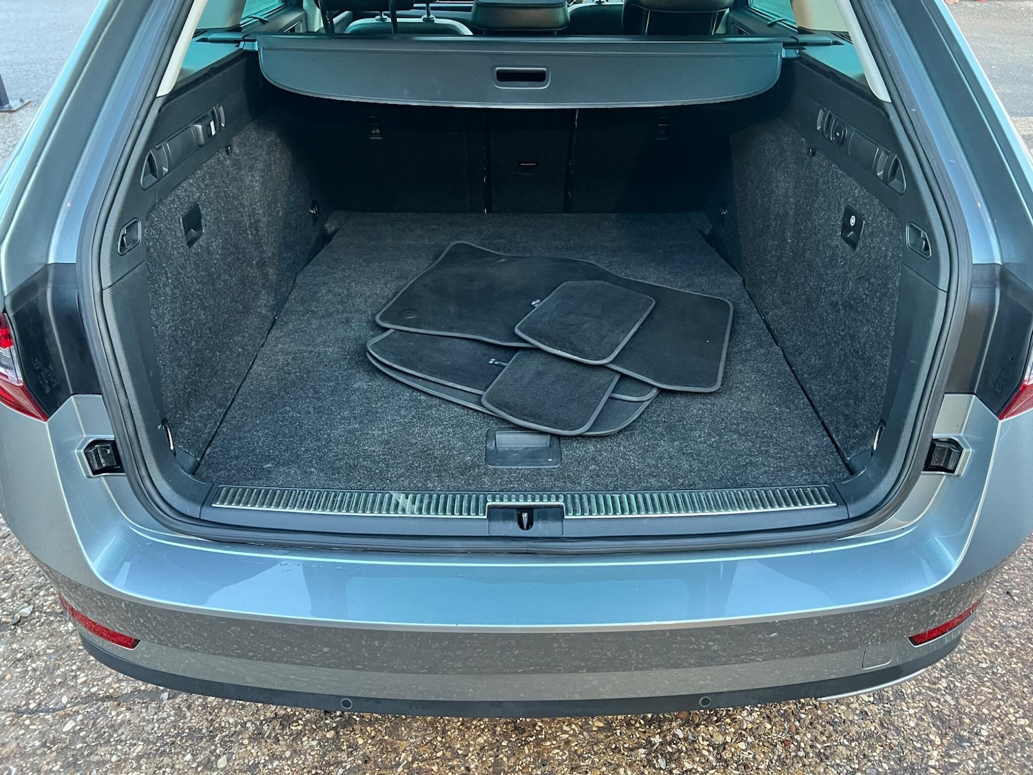 Used Skoda Superb 2017 for sale - 77229659: Photo 37