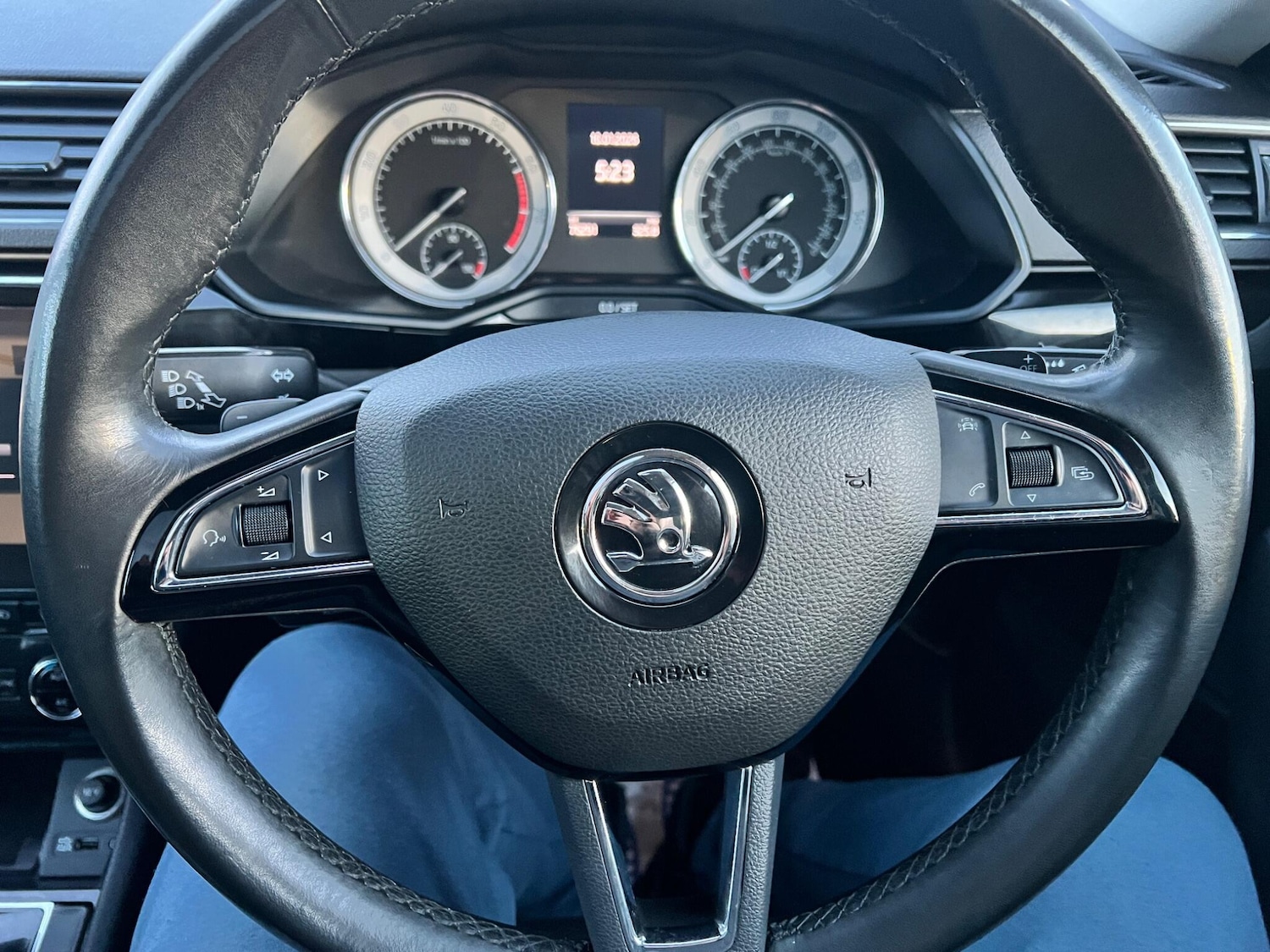 Used Skoda Superb 2017 for sale - 77229659: Photo 39