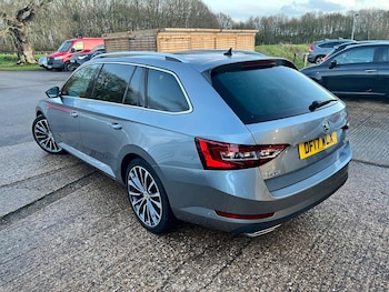 Used Skoda Superb 2017 for sale - 77229659: Photo