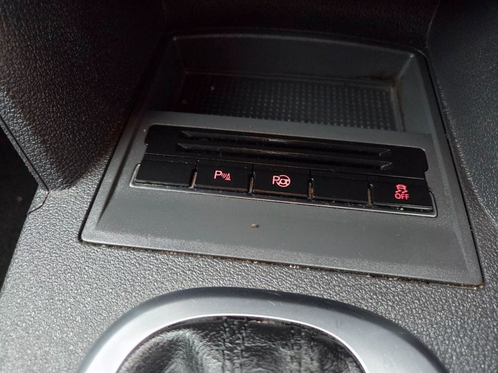 Used Volkswagen Touran 2012 for sale - 76481891: Photo 20