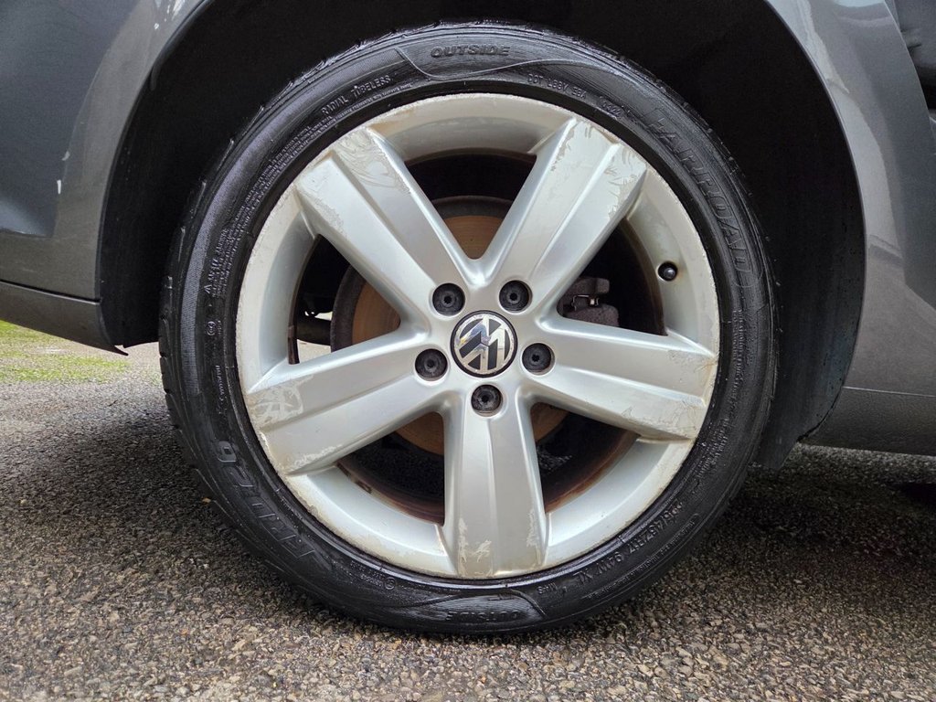 Used Volkswagen Touran 2012 for sale - 76481891: Photo 34