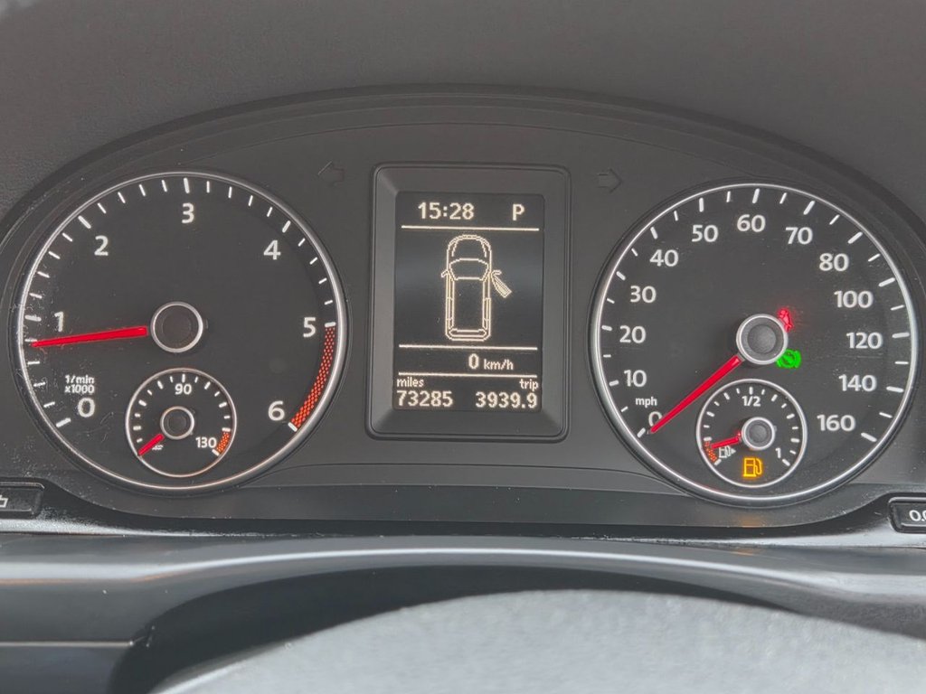 Used Volkswagen Touran 2012 for sale - 76481891: Photo 9