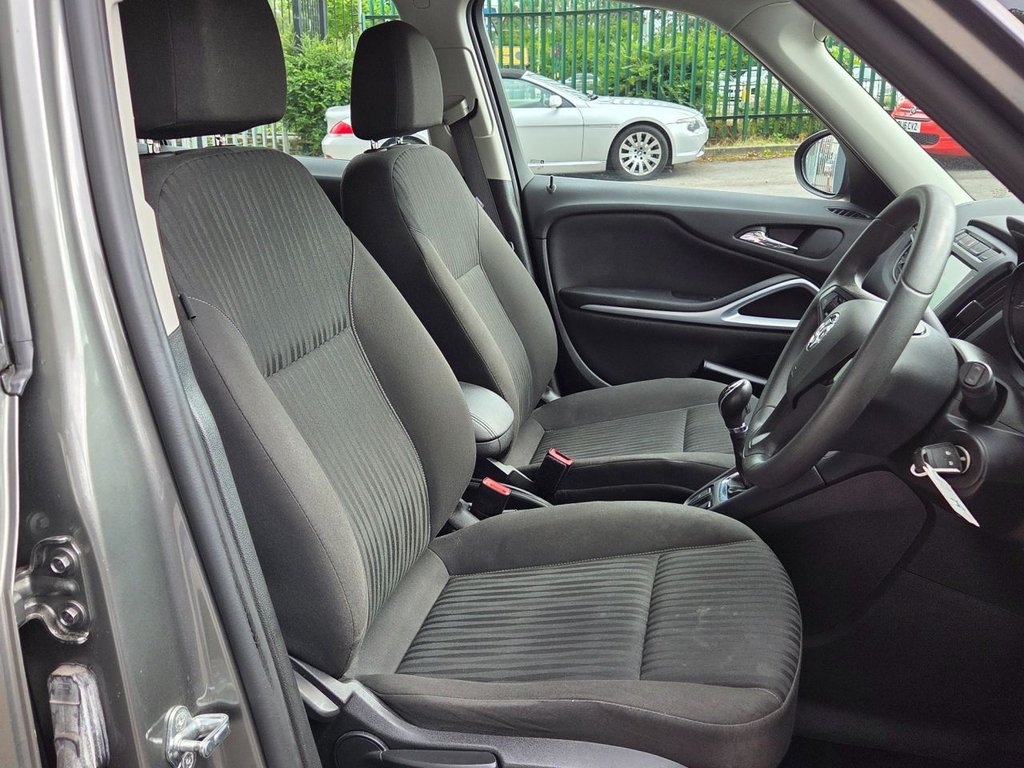 Used Vauxhall Zafira Tourer 2017 for sale - 76105504: Photo 12