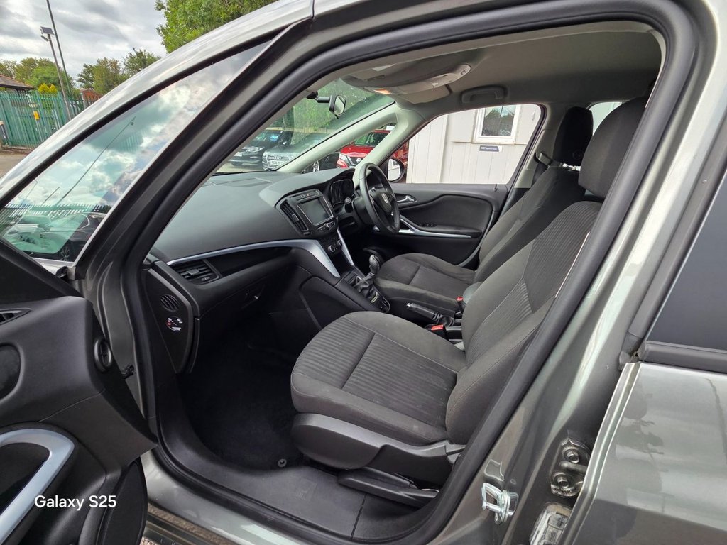 Used Vauxhall Zafira Tourer 2017 for sale - 76105504: Photo 14