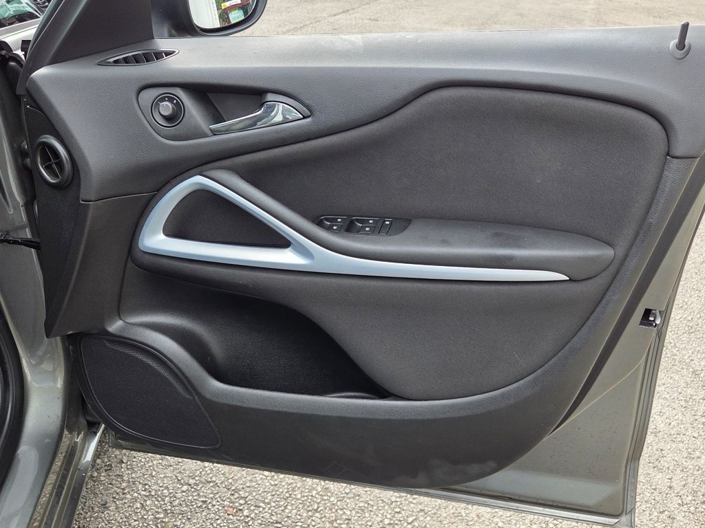 Used Vauxhall Zafira Tourer 2017 for sale - 76105504: Photo 29