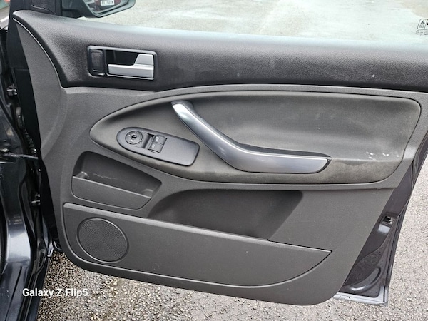 Used Ford C-Max 2010 for sale - 74806807: Photo 22