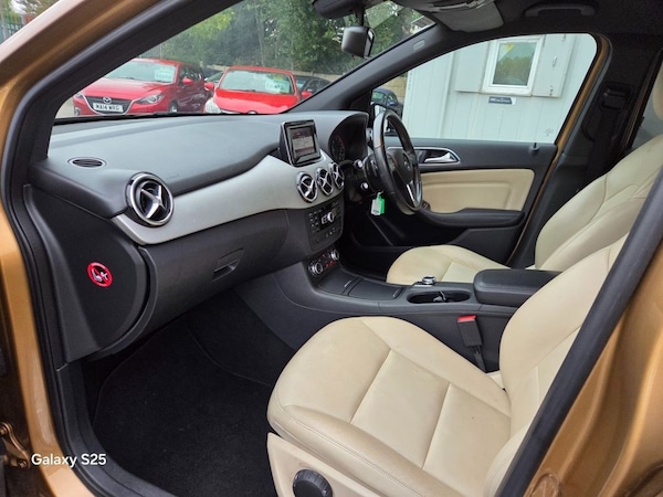 Used Mercedes-Benz B Class 2013 for sale - 76256704: Photo 13