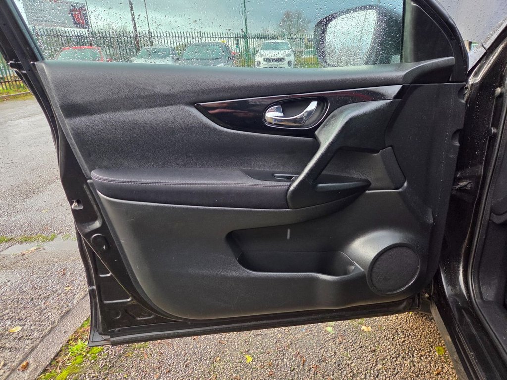 Used Nissan Qashqai 2015 for sale - 76686643: Photo 25