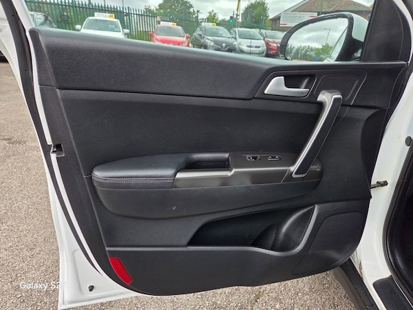 Used Kia Sportage 2017 for sale - 76313001: Photo 30