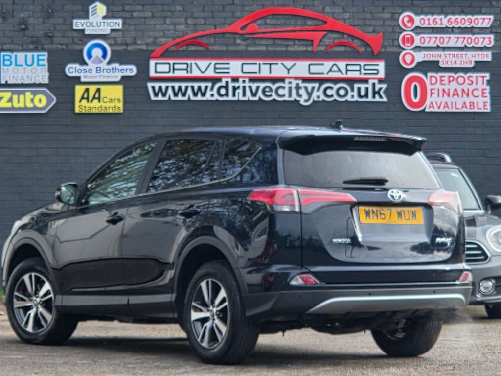 Used Toyota RAV4 2017 for sale - 76439339: Photo 5