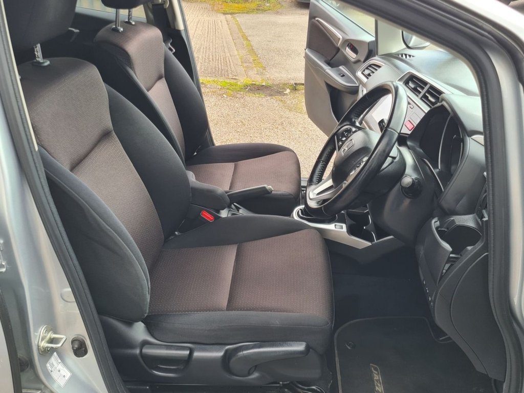 Used Honda Jazz 2017 for sale - 77407940: Photo 28