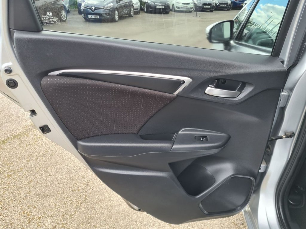 Used Honda Jazz 2017 for sale - 77407940: Photo 36