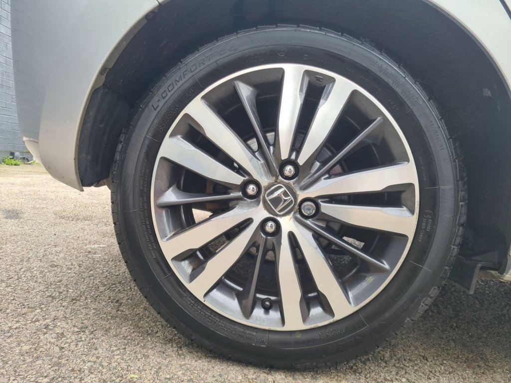 Used Honda Jazz 2017 for sale - 77407940: Photo 40