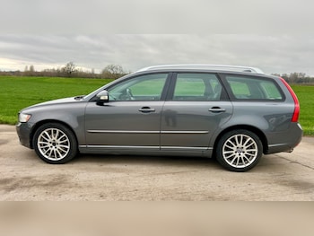 Used Volvo V50 2012 for sale - 77792689: Photo