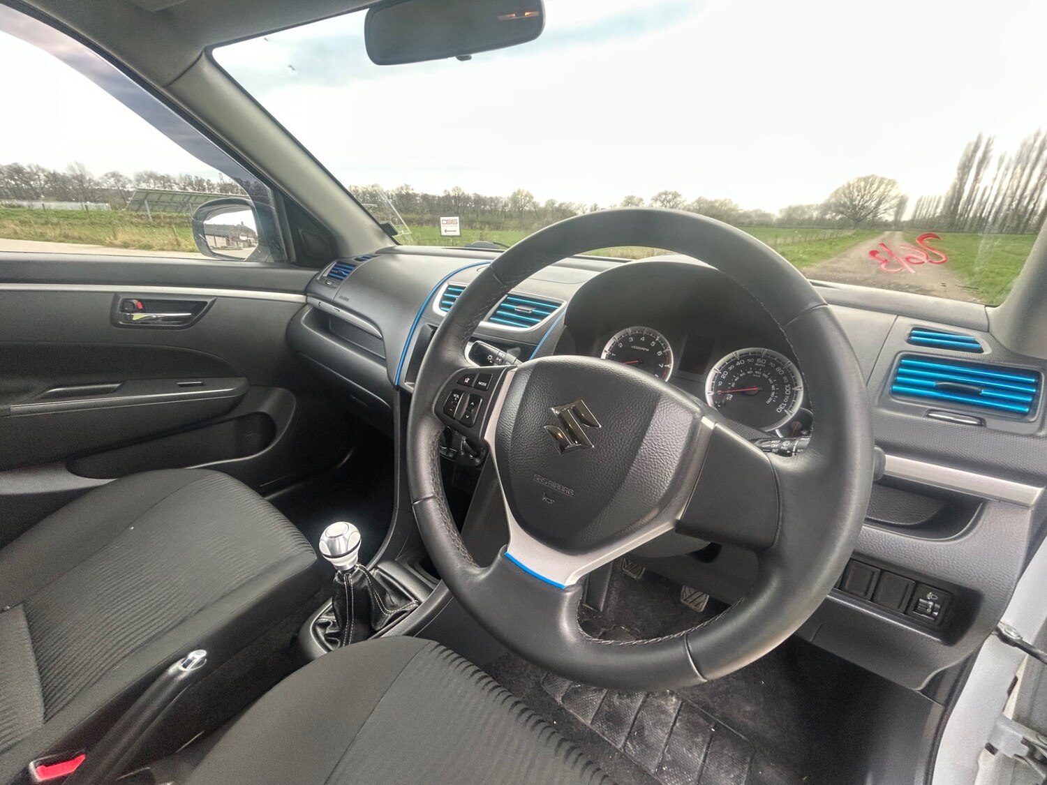 Used Suzuki Swift 2011 for sale - 78031484: Photo 8