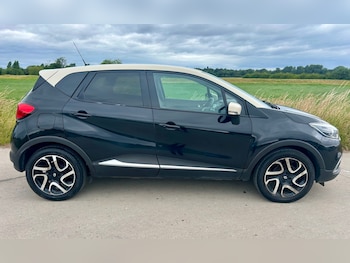 Used Renault Captur 2015 for sale - 79114537: Photo