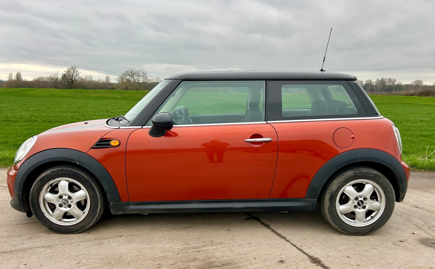 Used MINI Hatch 2010 for sale - 77792754: Photo 4