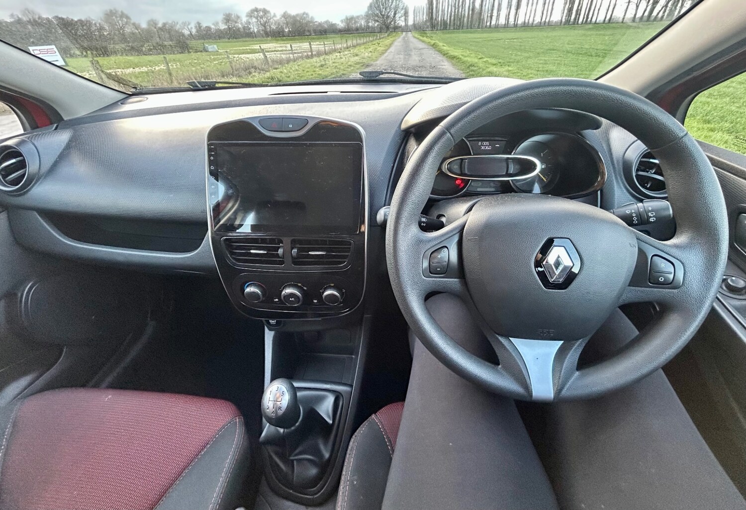 Used Renault Clio 2015 for sale - 77792677: Photo 12