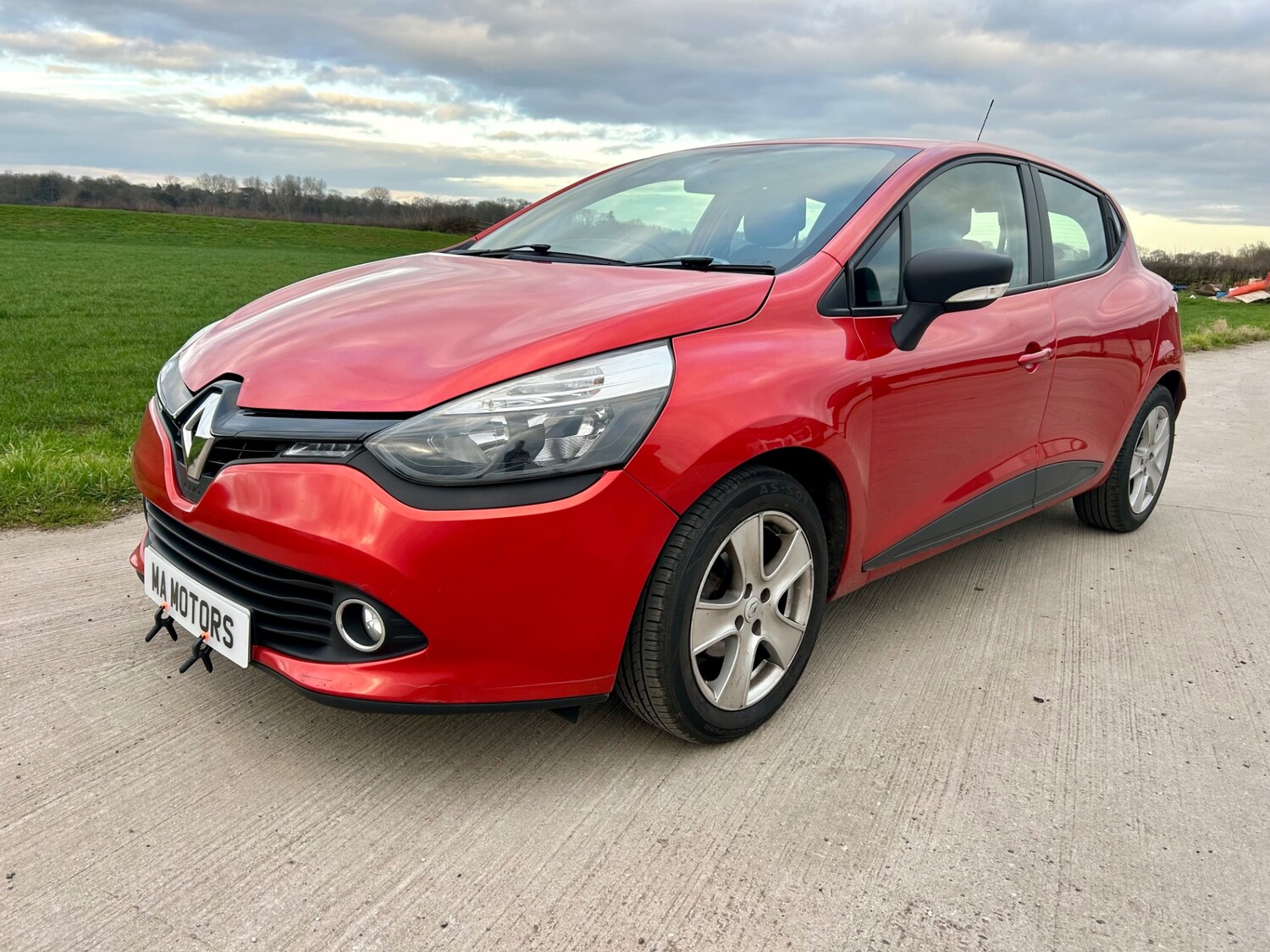 Used Renault Clio 2015 for sale - 77792677: Photo 7