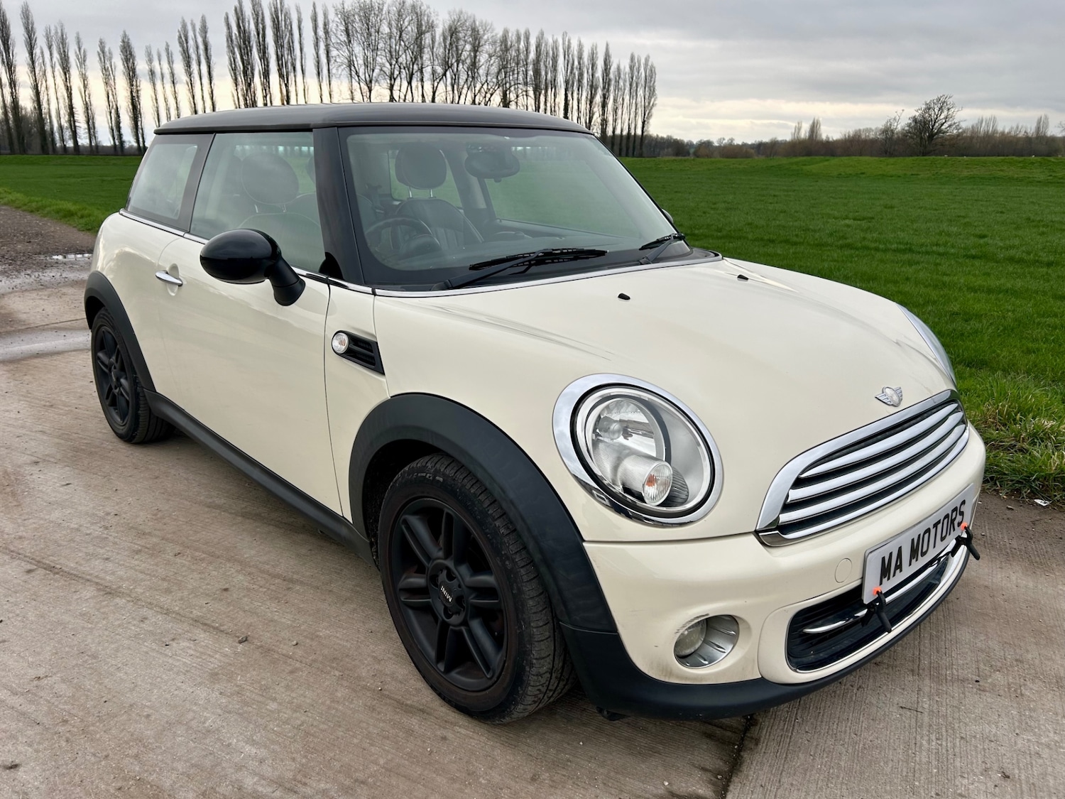 Used MINI Hatch 2011 for sale - 77792748: Photo 2