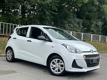 Used Hyundai i10 2018 for sale - 79452392: Photo