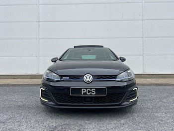 Used Volkswagen Golf 2017 for sale - 79224500: Photo