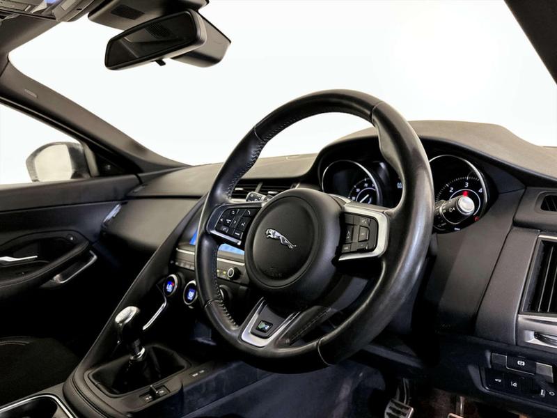 Used Jaguar E-Pace 2019 for sale - 76949117: Photo 16