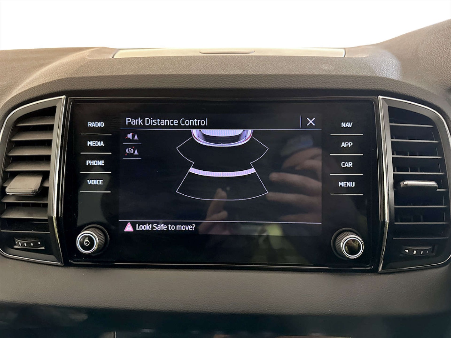 Used Skoda Karoq 2022 for sale - 77681187: Photo 18