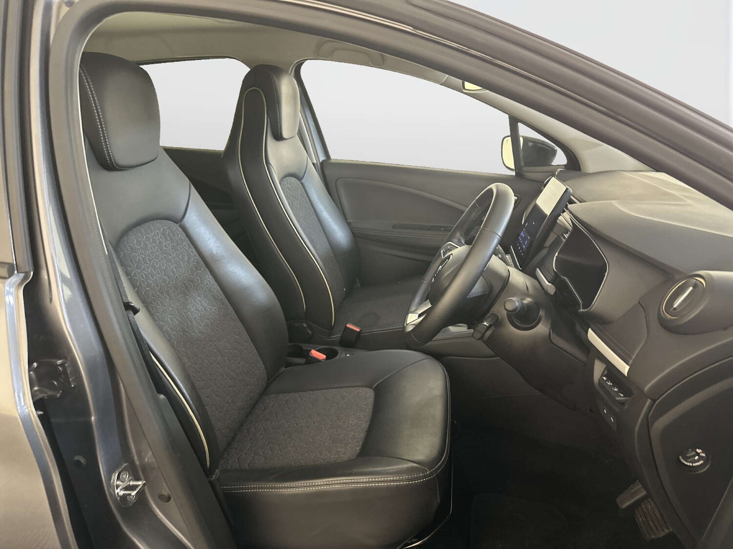 Used Renault Zoe 2022 for sale - 77917709: Photo 13