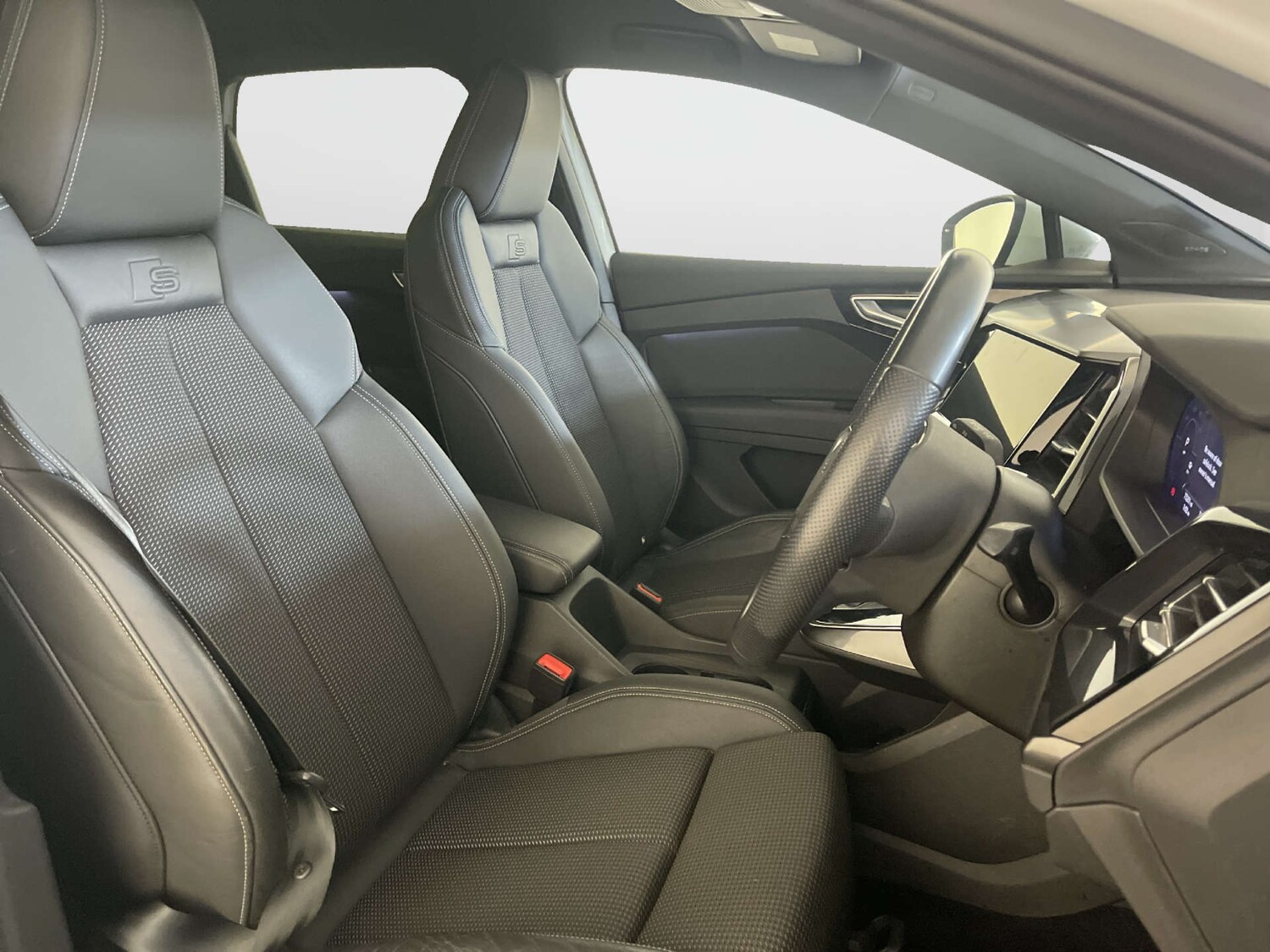 Used Audi Q4 e-tron 2022 for sale - 77990059: Photo 13