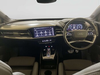 Used Audi Q4 e-tron 2022 for sale - 77990059: Photo