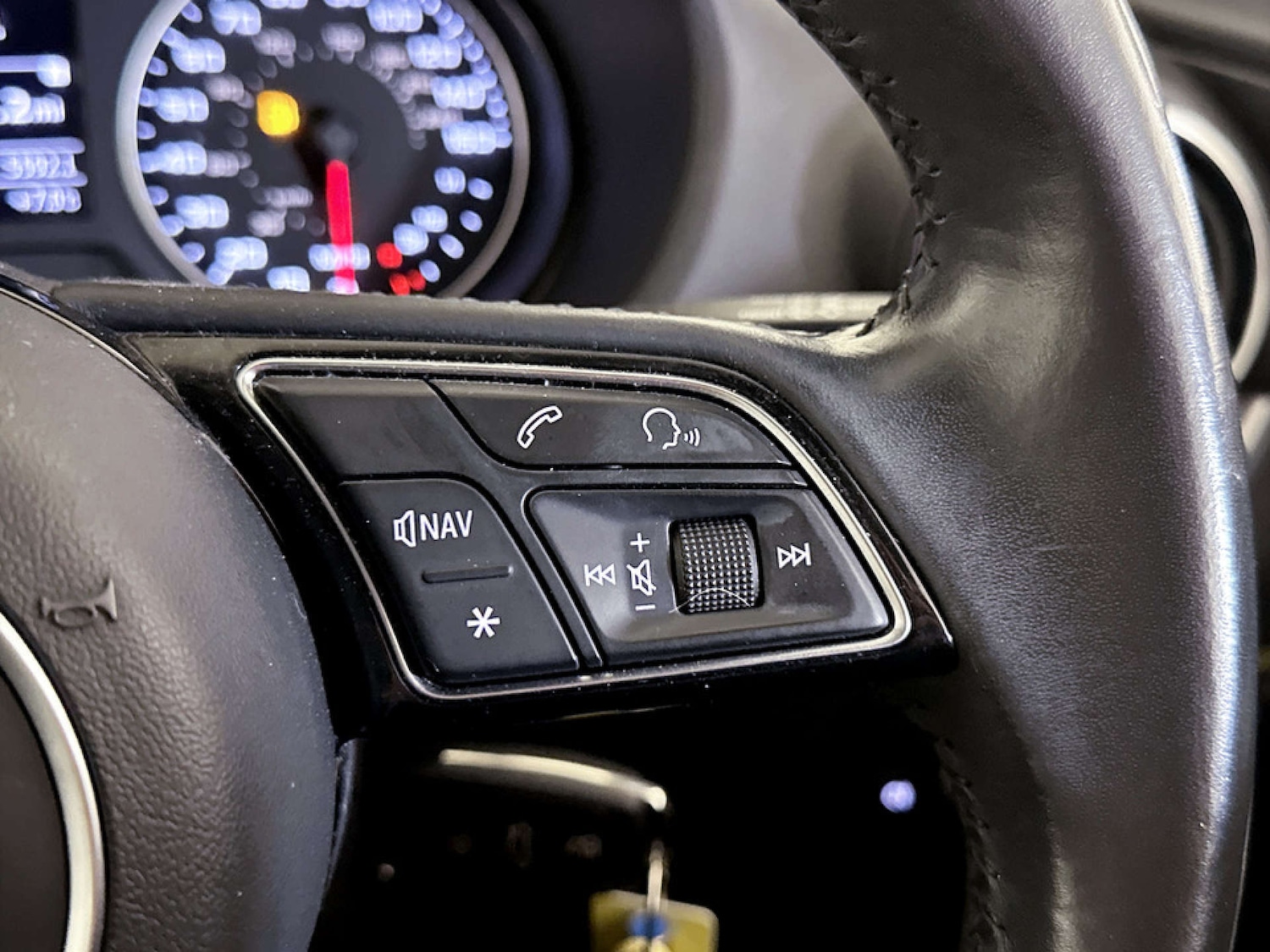 Used Audi Q2 2018 for sale - 77234089: Photo 19