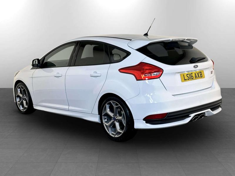 Used Ford Focus 2016 for sale - 77148098: Photo 8