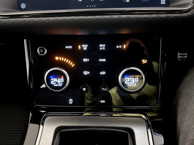 Used Land Rover Range Rover Evoque 2022 for sale - 76653408: Photo 24