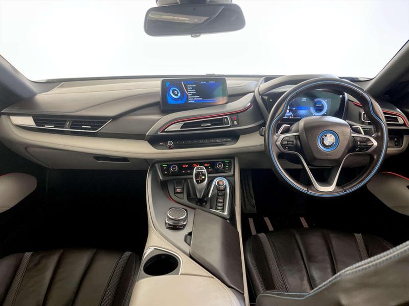 Used BMW i8 2018 for sale - 76803379: Photo 3