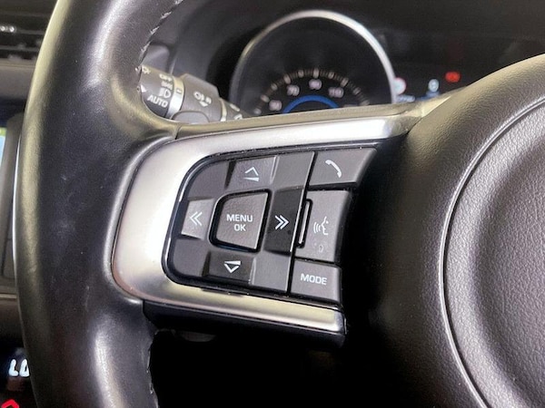 Used Jaguar XF 2017 for sale - 76123803: Photo 17