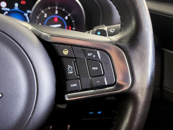 Used Jaguar XF 2017 for sale - 76123803: Photo 19
