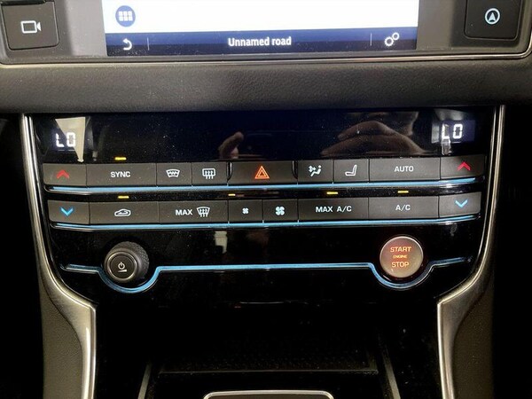 Used Jaguar XF 2017 for sale - 76123803: Photo 25