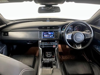 Used Jaguar XF 2017 for sale - 76123803: Photo 3