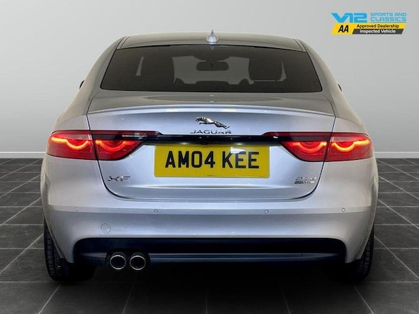 Used Jaguar XF 2017 for sale - 76123803: Photo 9