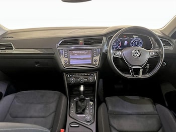 Used Volkswagen Tiguan 2017 for sale - 75919182: Photo